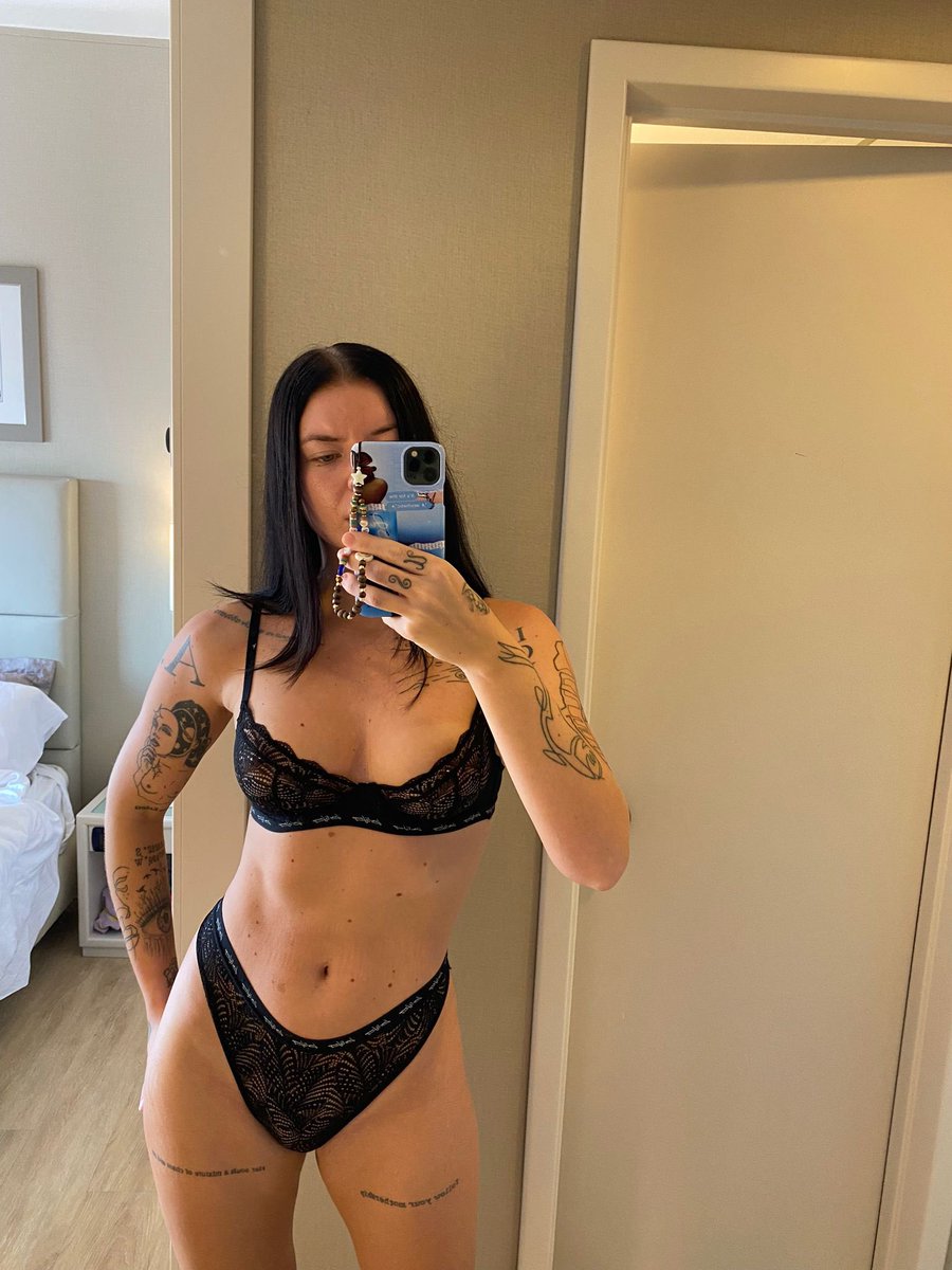 Silverberg Helena Featured Top Escort
