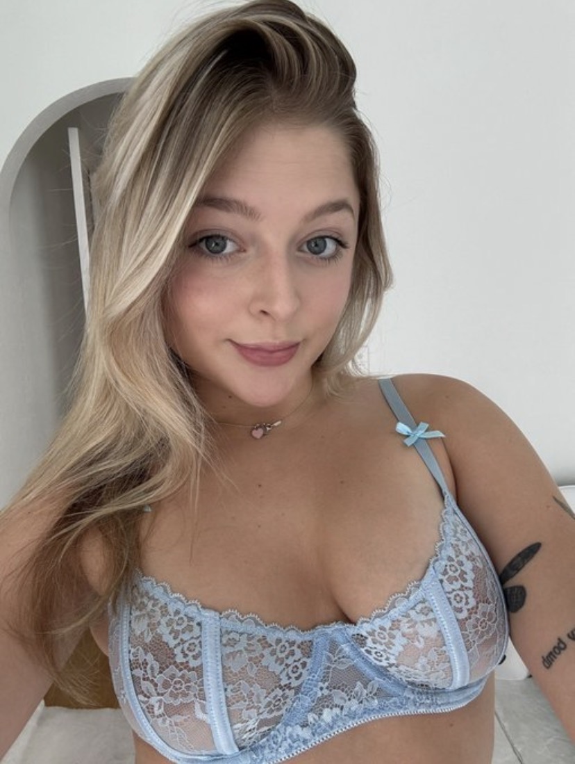 Available Featured Top Escort