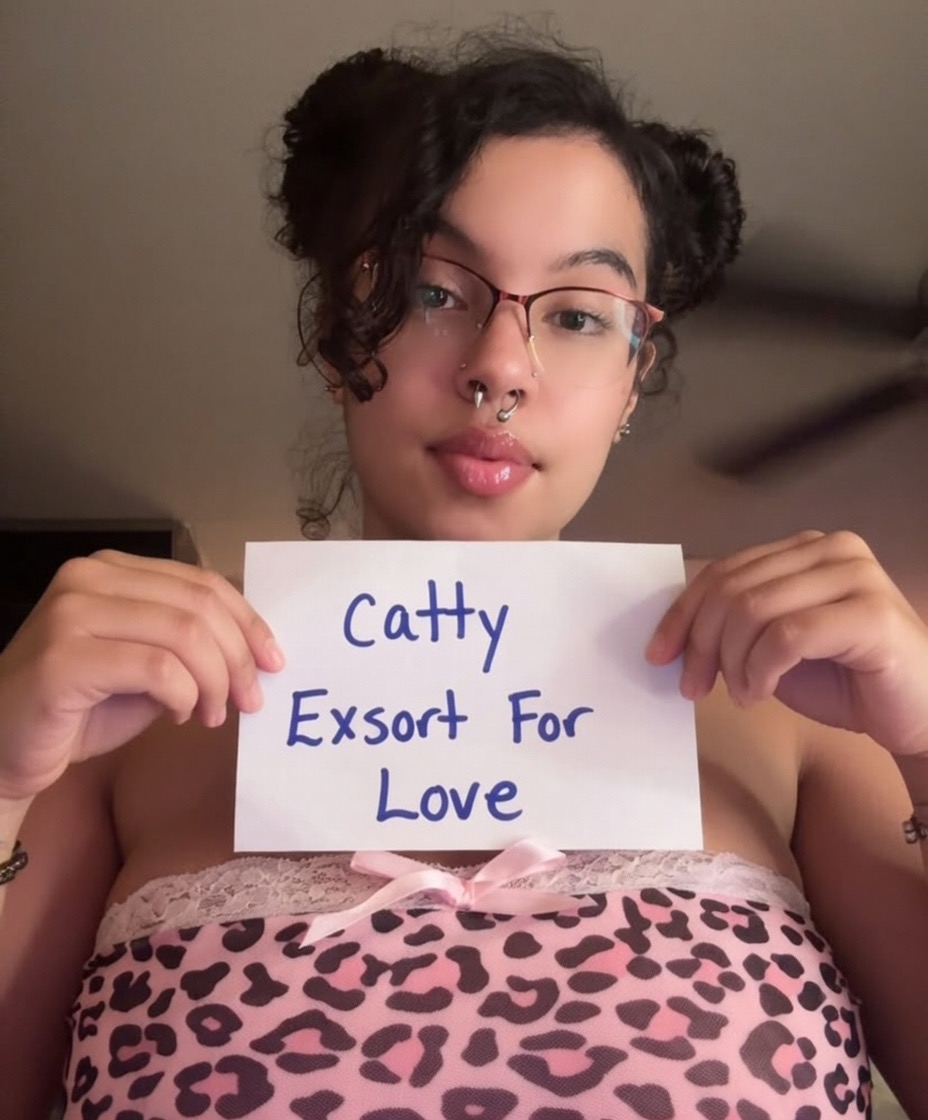 Hookup Service Featured Top Escort