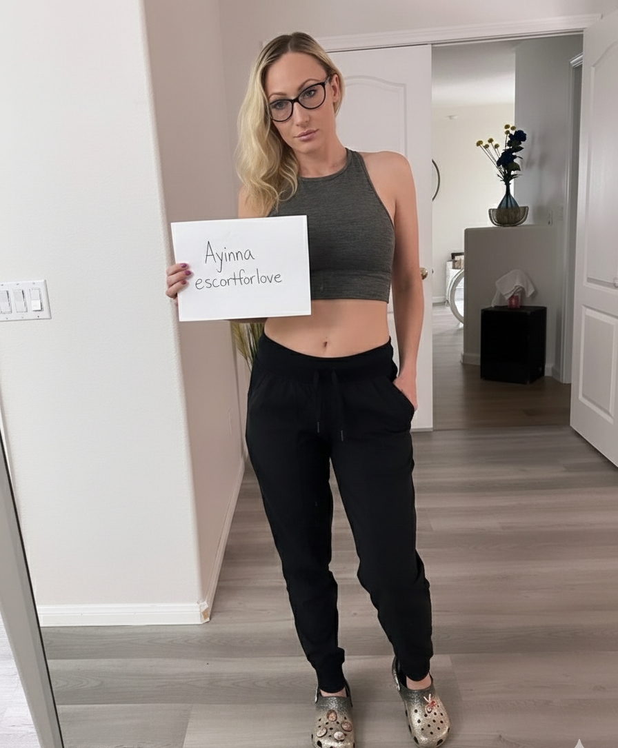 Ayinna Featured Top Escort